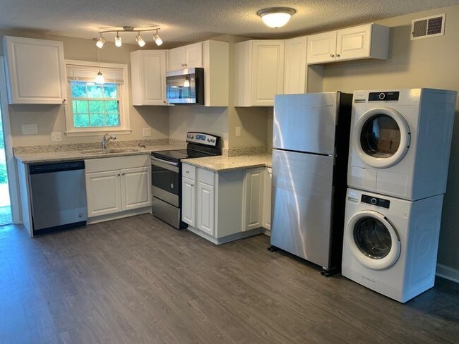 135 Oakwood Ave-Unit -G in Spartanburg, SC - Building Photo - Building Photo