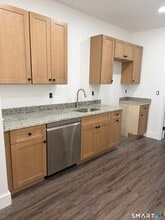 663 Naugatuck Ave in Milford, CT - Building Photo - Building Photo