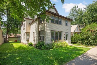 750 Buchanan St NE in Minneapolis, MN - Building Photo - Building Photo