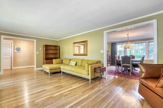 65 Sherburne Rd S in Lexington, MA - Building Photo - Building Photo