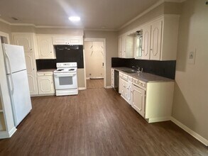 204 Ridgecrest Dr in Tyler, TX - Building Photo - Building Photo