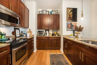 430 Union Ave NE, Unit 430 Union Ave NE #106 in Grand Rapids, MI - Foto de edificio - Building Photo