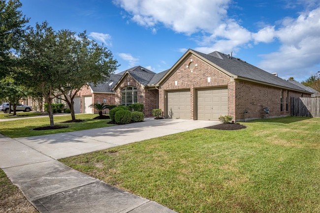13043 Sweetgum Shores Dr in Houston, TX - Building Photo - Building Photo