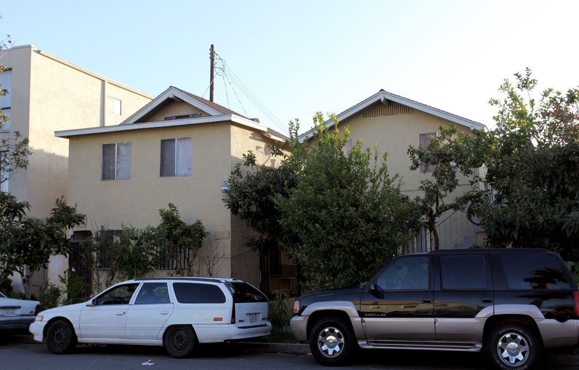 334-340 Lime Ave in Long Beach, CA - Building Photo