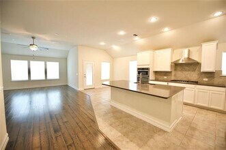 109 Crimson Law Dr in Lewisville, TX - Building Photo - Building Photo