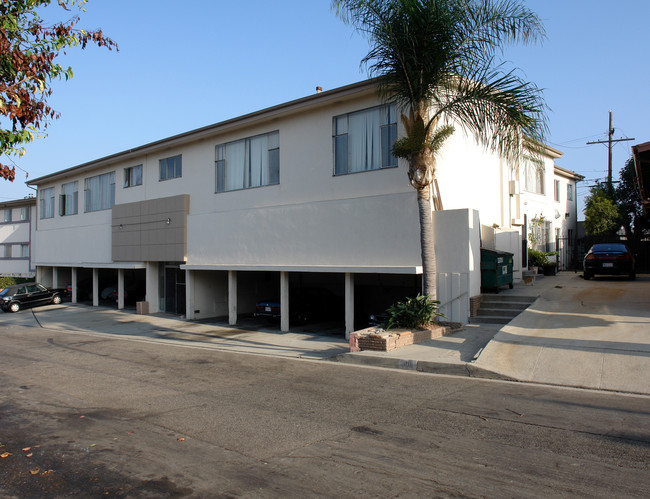 809 Flora Dr in Inglewood, CA - Building Photo - Building Photo