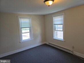 3303 Main St in Morgantown, PA - Building Photo - Building Photo