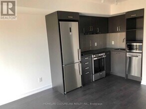 219 Dundas St E in Toronto, ON - Building Photo - Building Photo