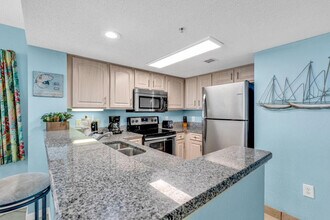 1700 N Ocean Blvd in Myrtle Beach, SC - Building Photo - Building Photo