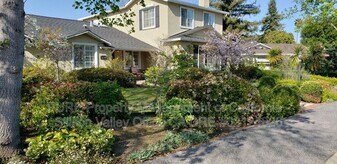 1158 Fordham Way in Mountain View, CA - Building Photo