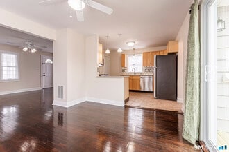 15 Cowles St in Milford, CT - Building Photo - Building Photo