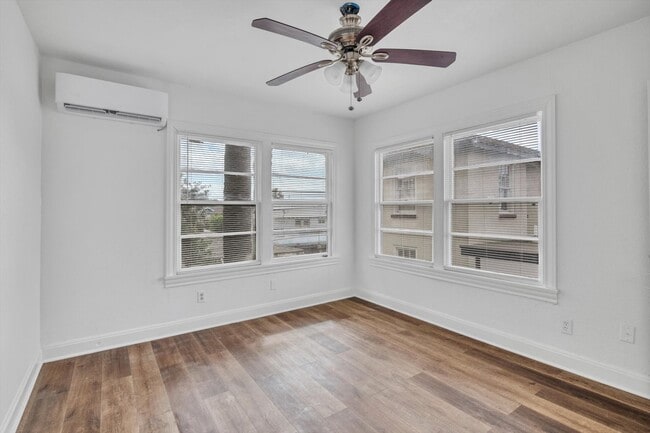 4006 Avenue R 1/2 Rear