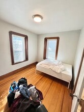 4 Litchfield St, Unit 1 in Boston, MA - Foto de edificio - Building Photo