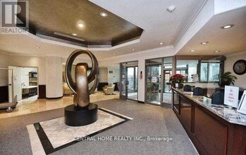 7825-7825 Bayview Ave in Markham, ON - Building Photo - Building Photo