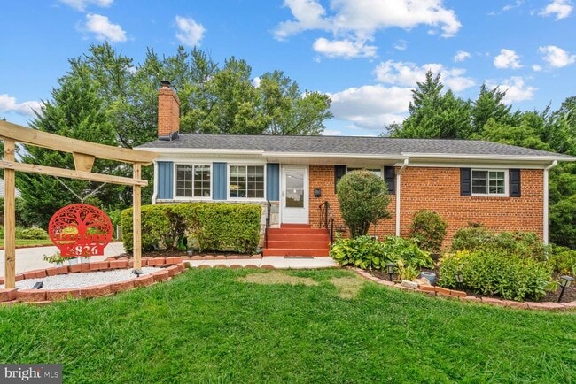 property at 3826 Pickett Ct