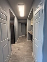 5830 Clarewood Dr in Houston, TX - Building Photo - Building Photo