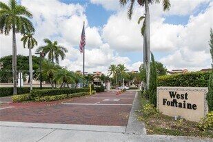 10241 NW 9th St in Miami, FL - Building Photo