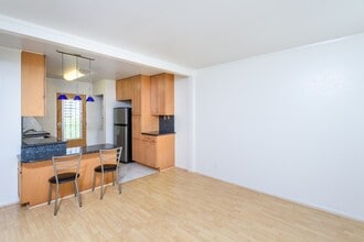 98-1275-1275 Hoohiki Pl in Pearl City, HI - Building Photo - Building Photo