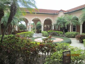 5554 Metrowest Blvd, Unit Apartment N0. 204 in Orlando, FL - Building Photo - Building Photo