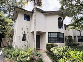 3054 Center St in Miami, FL - Building Photo