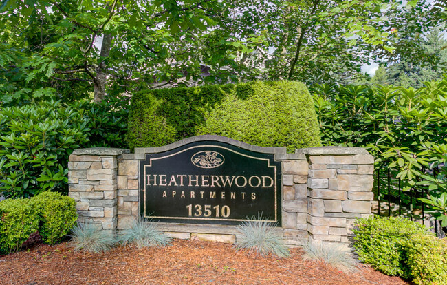 Heatherwood in Mill Creek, WA - Foto de edificio - Building Photo