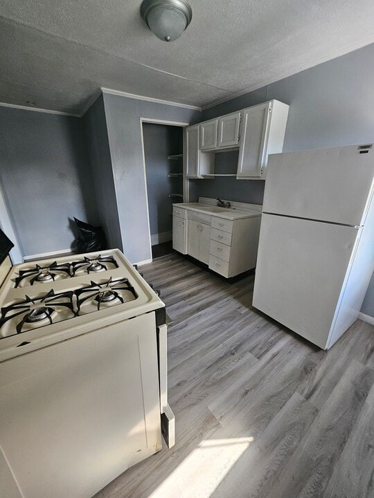 405 E 13th St in Erie, PA - Building Photo