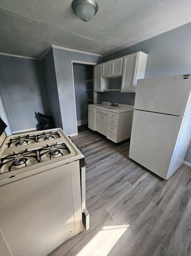 property at 405 E 13th St