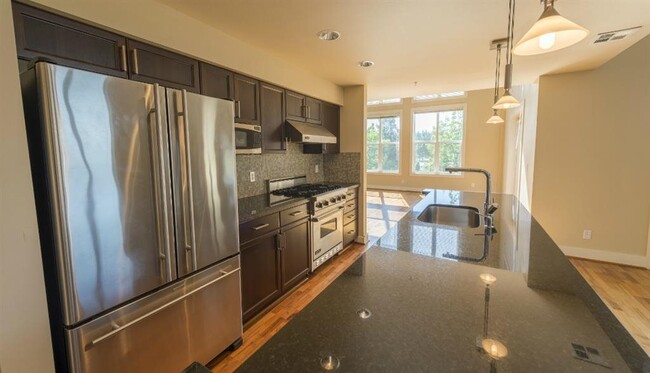 Urbane Townhomes in Redmond, WA - Building Photo - Building Photo