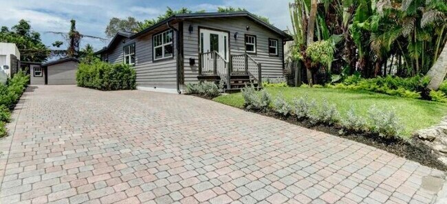 property at 833 Ardmore Rd