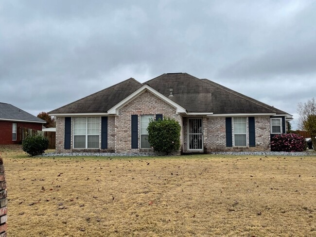 property at 102 Strodes Crk Cir