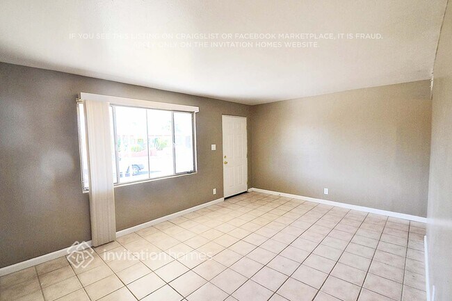 11207 W Oregon Ave in Youngtown, AZ - Building Photo - Building Photo