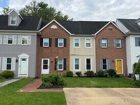 106 Chukar Ct in Lititz, PA - Building Photo