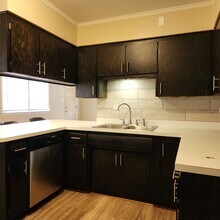 9716 Warren Ave in Oak Lawn, IL - Building Photo - Building Photo