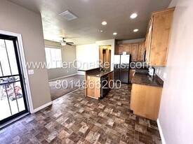 1034 Allington Dr in North Salt Lake, UT - Building Photo