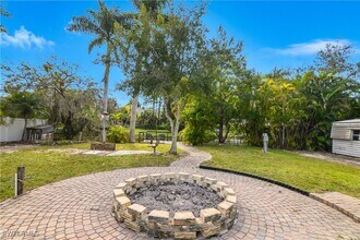 48 Republic Dr in Naples, FL - Building Photo - Building Photo
