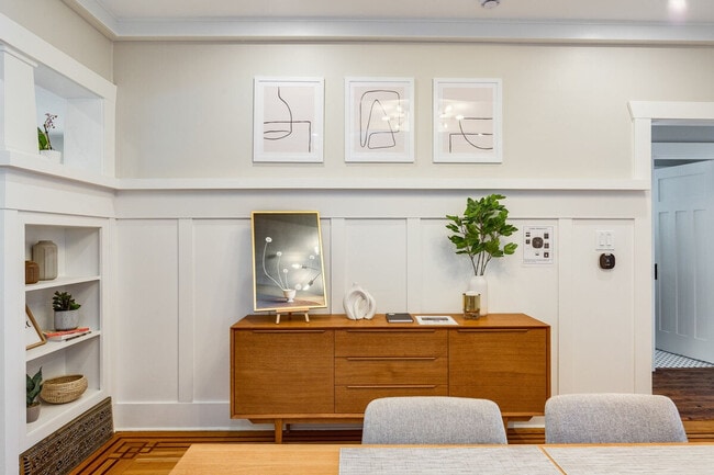 1706 Warren Ave N in Seattle, WA - Building Photo - Building Photo