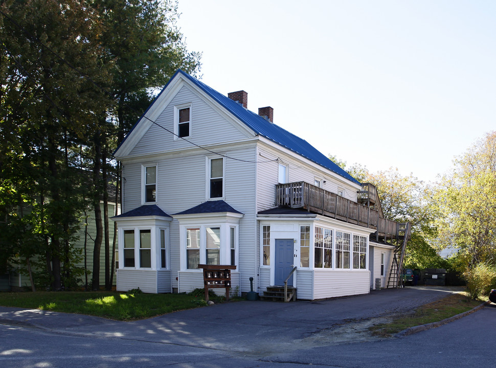 14 Union St in Waterville, ME - Foto de edificio