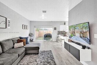 8518 SW 214th Ln in Cutler Bay, FL - Building Photo - Building Photo