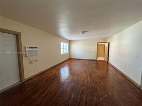 1711 Fillmore St in Hollywood, FL - Building Photo - Building Photo