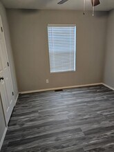 374 Lynn St in Pleasant Hope, MO - Building Photo - Building Photo