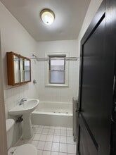 824 S Austin Blvd, Unit 824 S. Austin Blvd unit 1 in Oak Park, IL - Building Photo - Building Photo