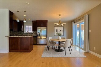 1802 Vanderbilt Ln in Redondo Beach, CA - Building Photo - Building Photo