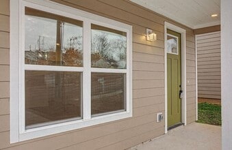 2140 18th Ave N in Nashville, TN - Building Photo - Building Photo