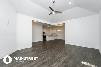 8811 Creek Run Rd in Fort Worth, TX - Building Photo - Building Photo