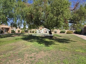 10005 W Thunderbird Blvd in Sun City, AZ - Building Photo - Building Photo