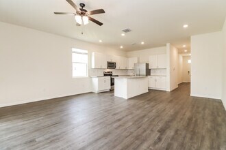 11848 Stoneport Pl in Riverview, FL - Building Photo - Building Photo