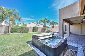 7869 W Kristal Way in Glendale, AZ - Building Photo - Building Photo