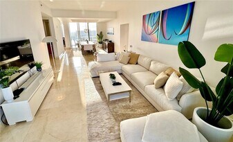 15901 Collins Ave, Unit 1804 in Sunny Isles Beach, FL - Building Photo