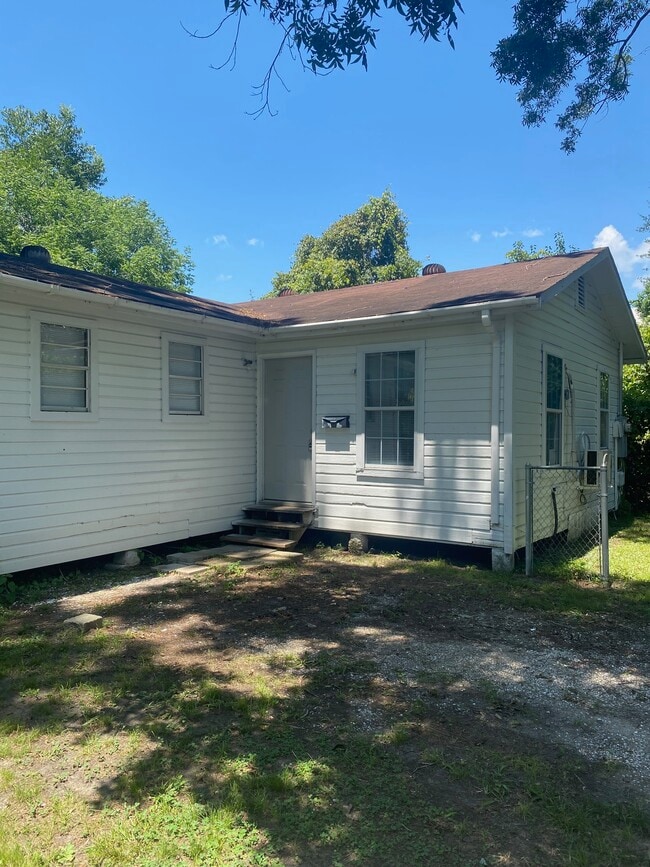312 N Royal St in Deridder, LA - Building Photo - Building Photo