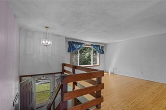 125 Lewis Farm Rd in Coventry, RI - Building Photo - Building Photo